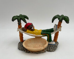 CHARACTER ASH TRAY 10CM DESIGN 68